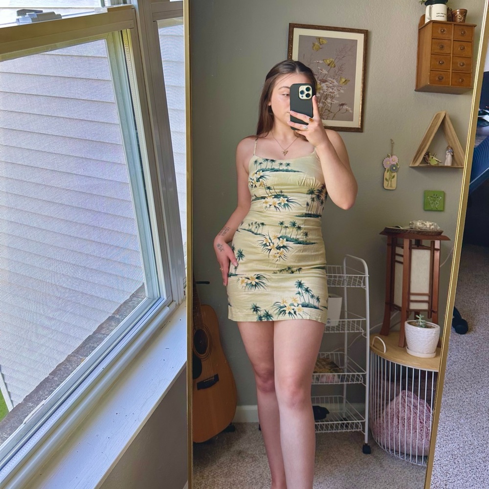 Shannon Marie hibiscus dress